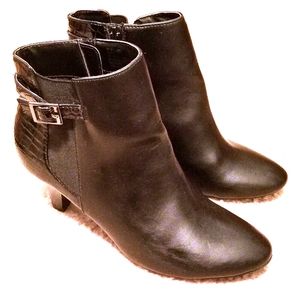 Black Leather Ankle Booties Sz 8